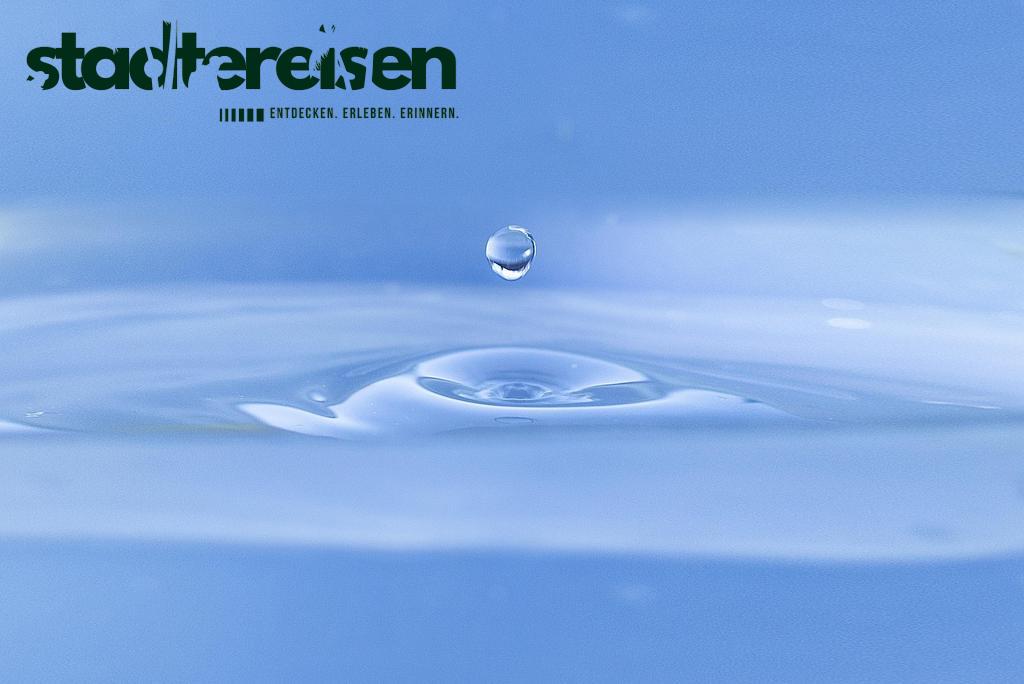 Diese Städte Verwandeln Regen In Bunte Projektionen Mit Wasserlichtspielen