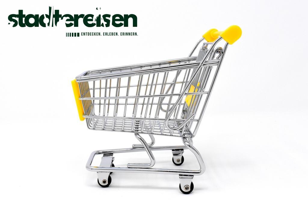 Städte Mit Märkten In Verlassenen Industriehallen Urbanes Shoppingerlebnis