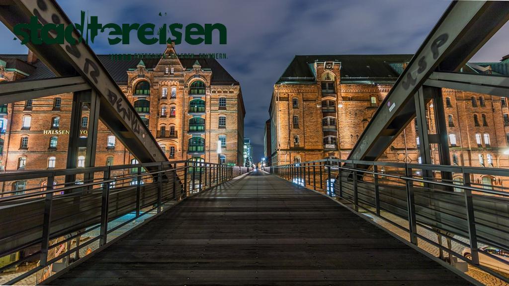 Städte Mit Mittelalterlichen Stadtmauern Und Begehbaren Türmen Für Hobby-Historiker