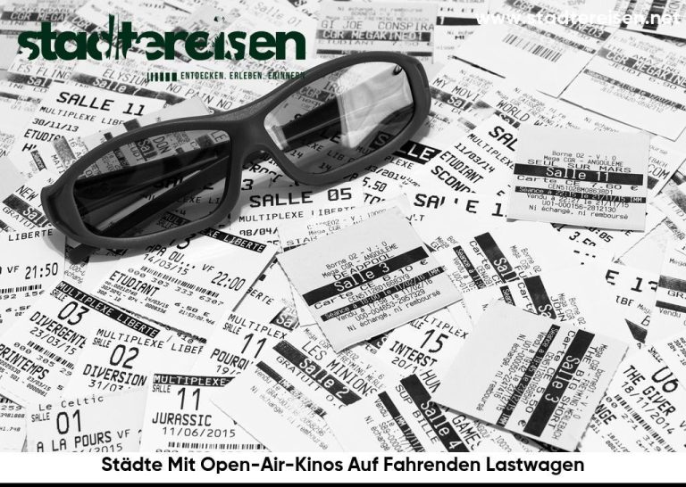 Städte Mit Open-Air-Kinos Auf Fahrenden Lastwagen