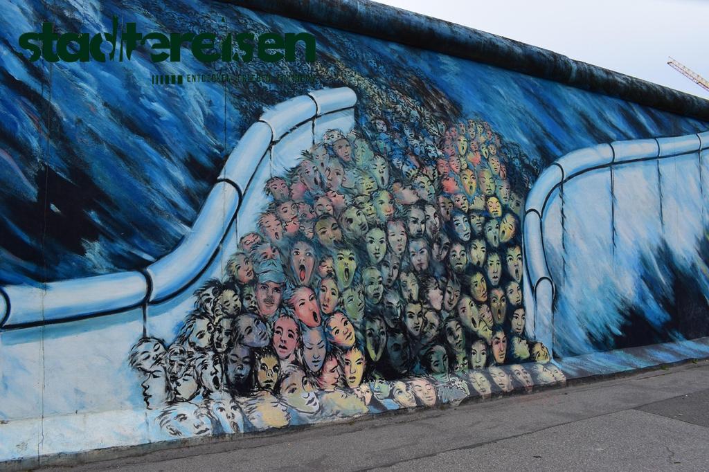 Städte Mit Riesigen Wandgemälden Die Ganze Straßenzüge Verwandeln