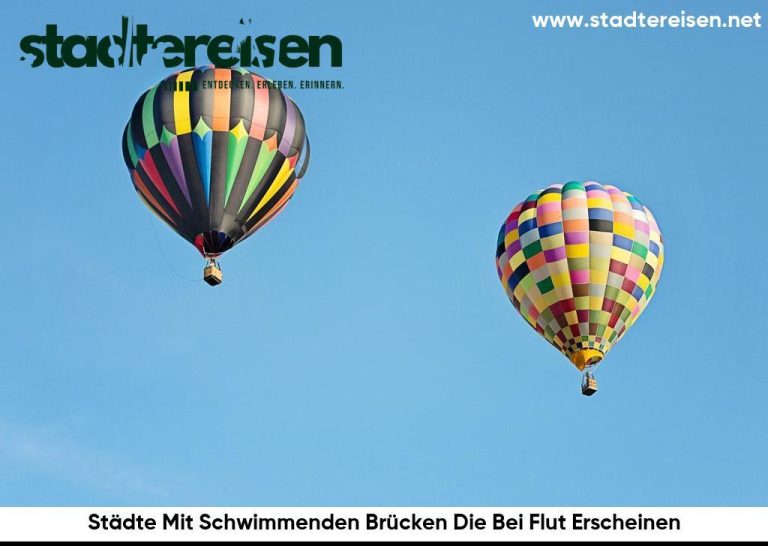 Städte Mit Schwimmenden Brücken Die Bei Flut Erscheinen