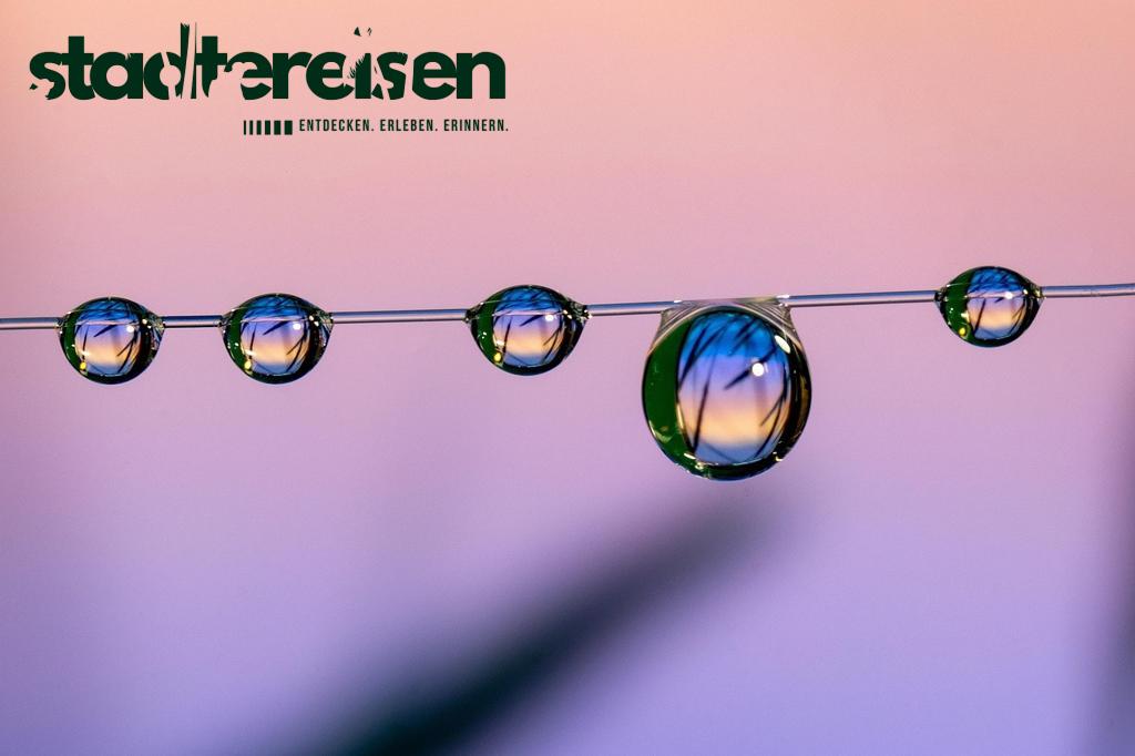Städte Mit Schwimmenden Fitnessstudios Workout Auf Dem Wasser