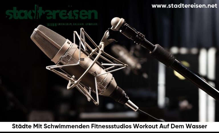 Städte Mit Schwimmenden Fitnessstudios Workout Auf Dem Wasser