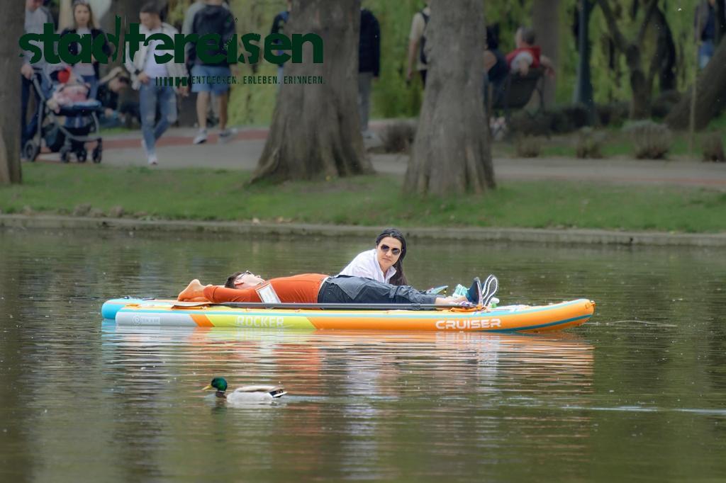 Städte Mit Schwimmenden Parks Naturerlebnisse Auf Dem Wasser