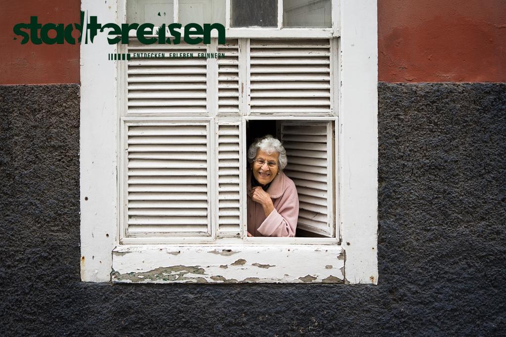 Städte Mit Straßen, Die Musik Spielen Wenn Man Darüber Fährt