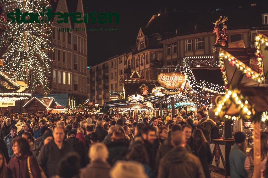 Städte Mit Streetfood-Märkten Am Abend Kulinarische Erlebnisse Nach Sonnenuntergang