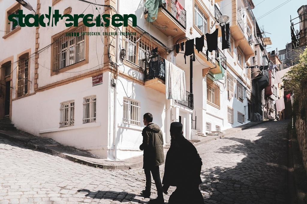 Wo Alte Stadtmauern Heute Als Freiluftkinos Genutzt Werden