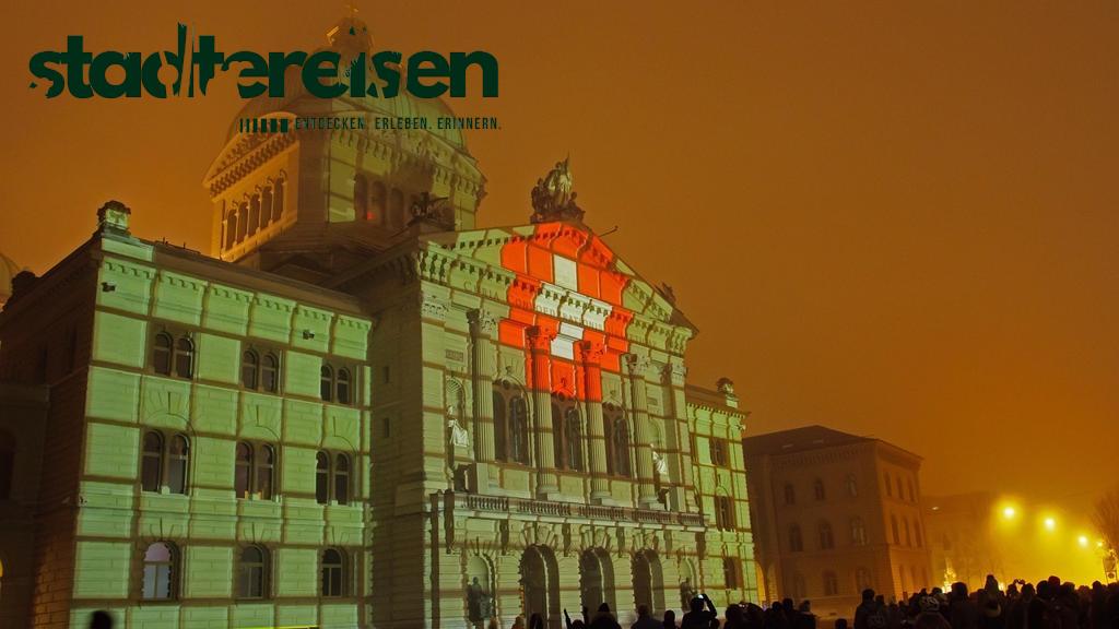 Wo Brücken Nachts Zu Riesigen Lichtshows Werden