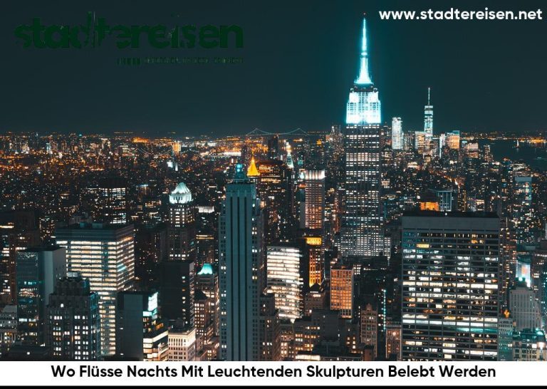 Wo Flüsse Nachts Mit Leuchtenden Skulpturen Belebt Werden