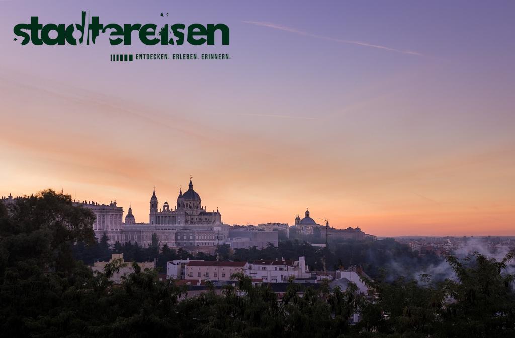 Wo Städte Sich Selbst Begrünen Vertikale Gärten Und Fassaden Voller Leben