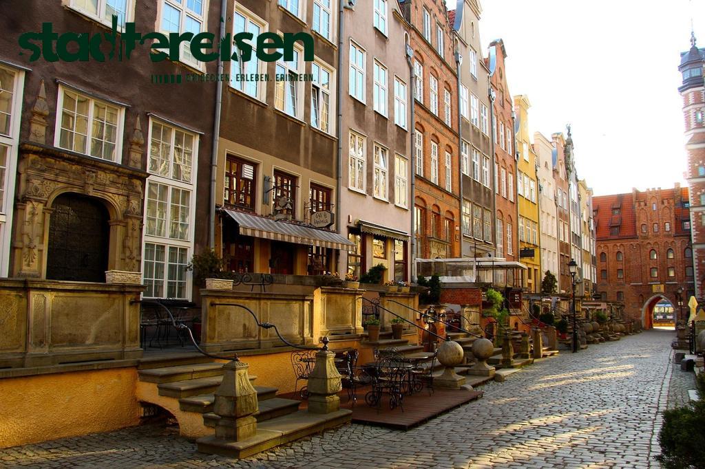 Wo Straßen Mit Mosaiken Bedeckt Sind Kunstvolle Wege Durch Die Stadt