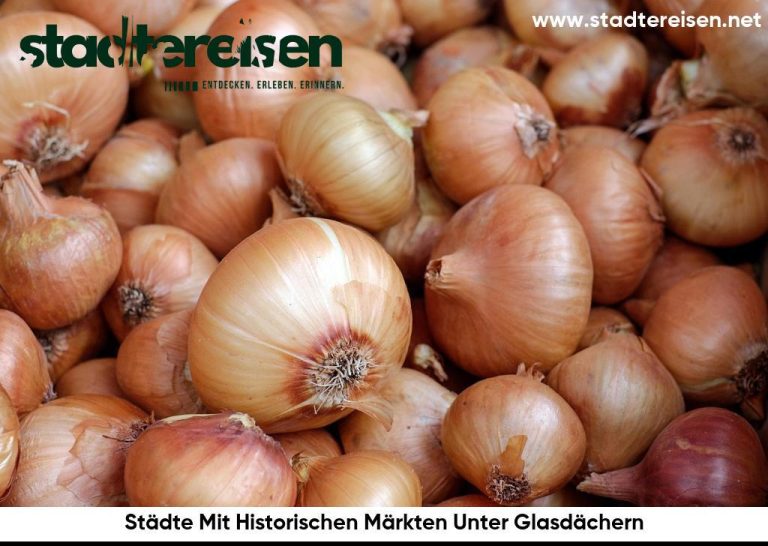 Städte Mit Historischen Märkten Unter Glasdächern