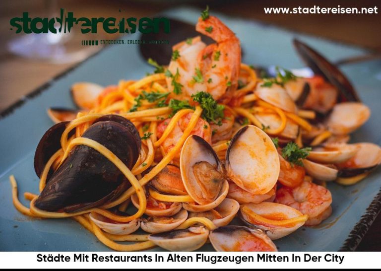 Städte Mit Restaurants In Alten Flugzeugen Mitten In Der City